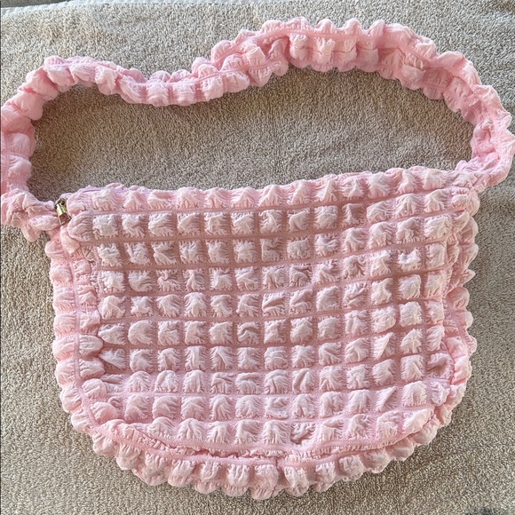 LANEIGE Pink Bubble Waffle Textured Crossbody Bag Purse Sephora Rewards Bazaar - Picture 1 of 16